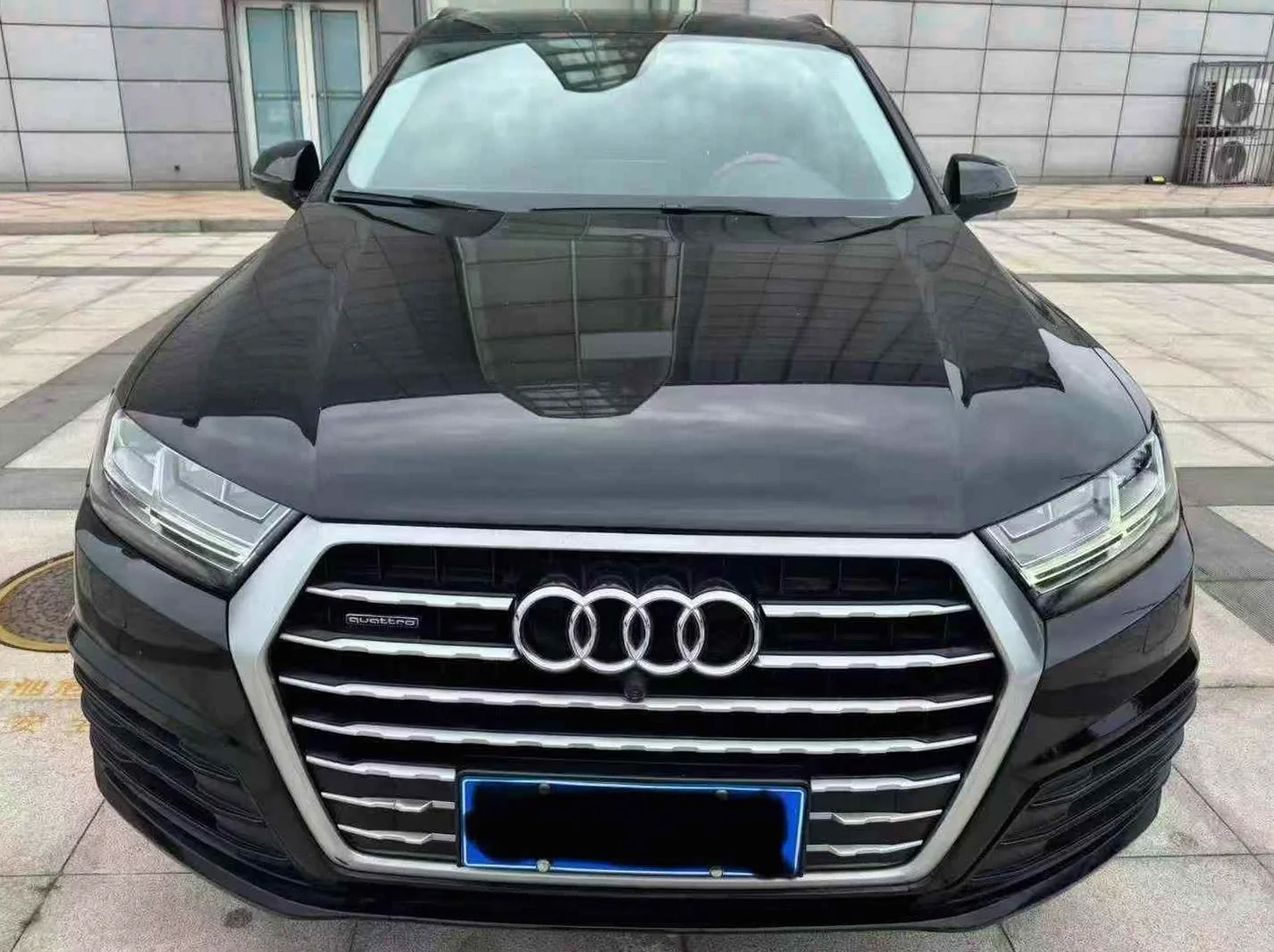 准18年奥迪Q7 2.0T高功率四驱