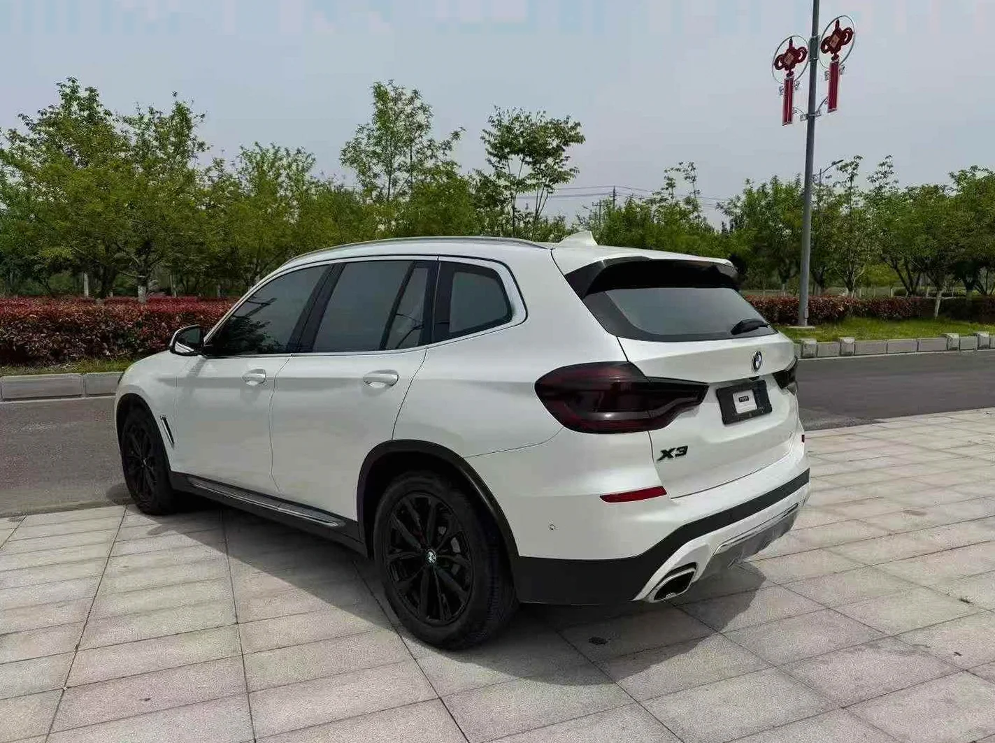 宝马X3 后面外观二