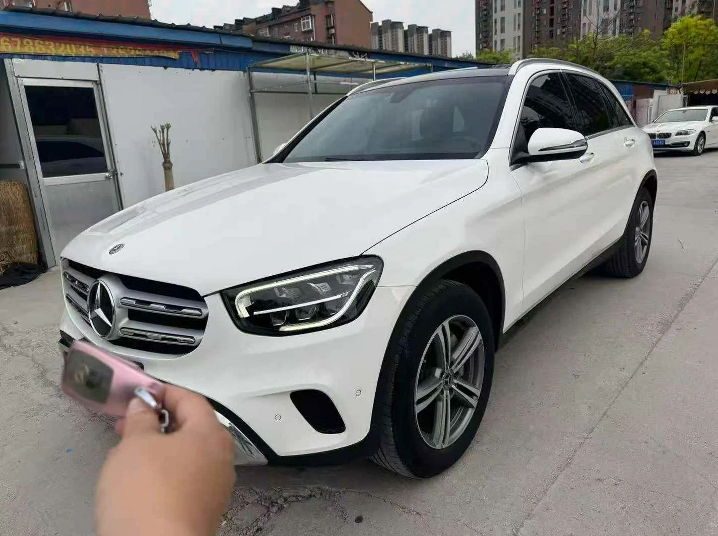 奔驰GLC 正面外观二