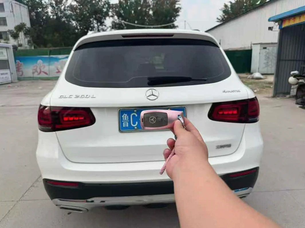 奔驰GLC 正面外观三
