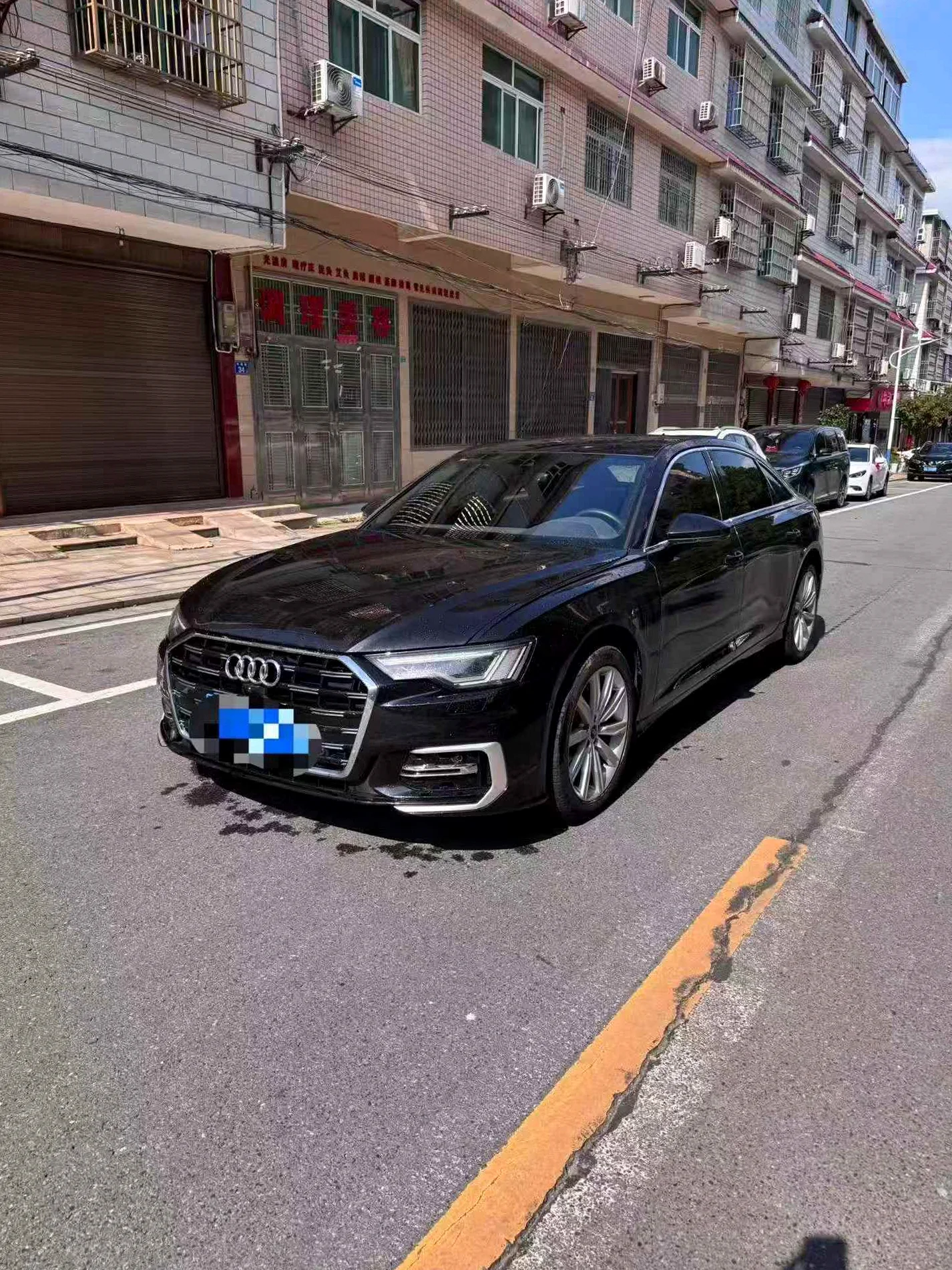 奥迪A6L 正面外观三