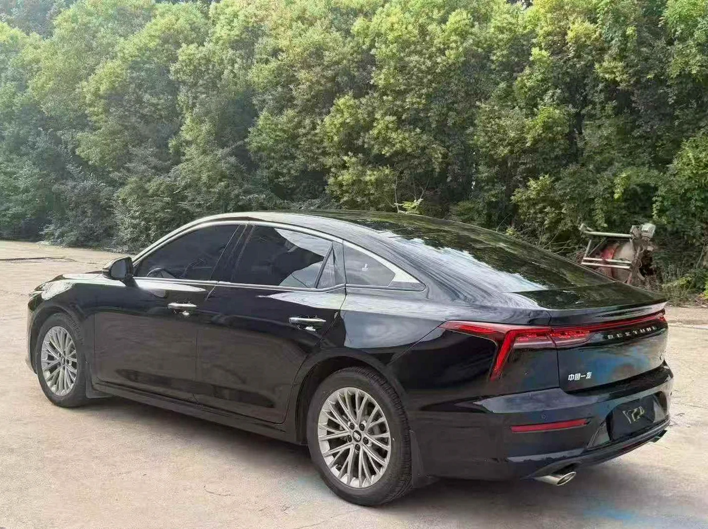 奔腾B70 驾驶室