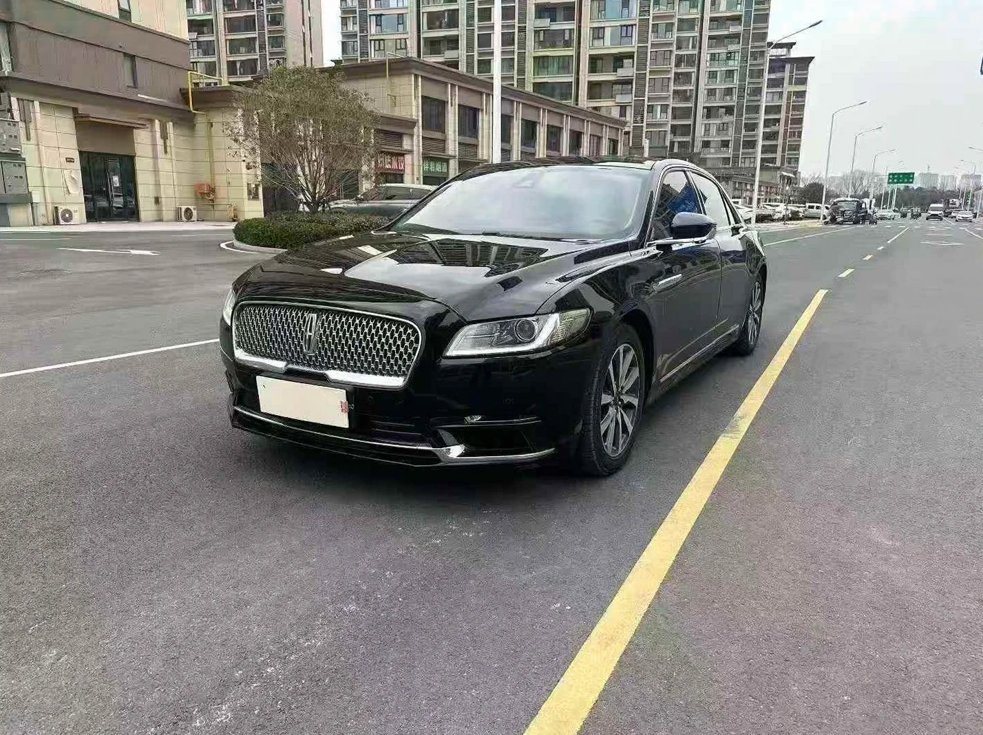林肯大陆 正面外观二