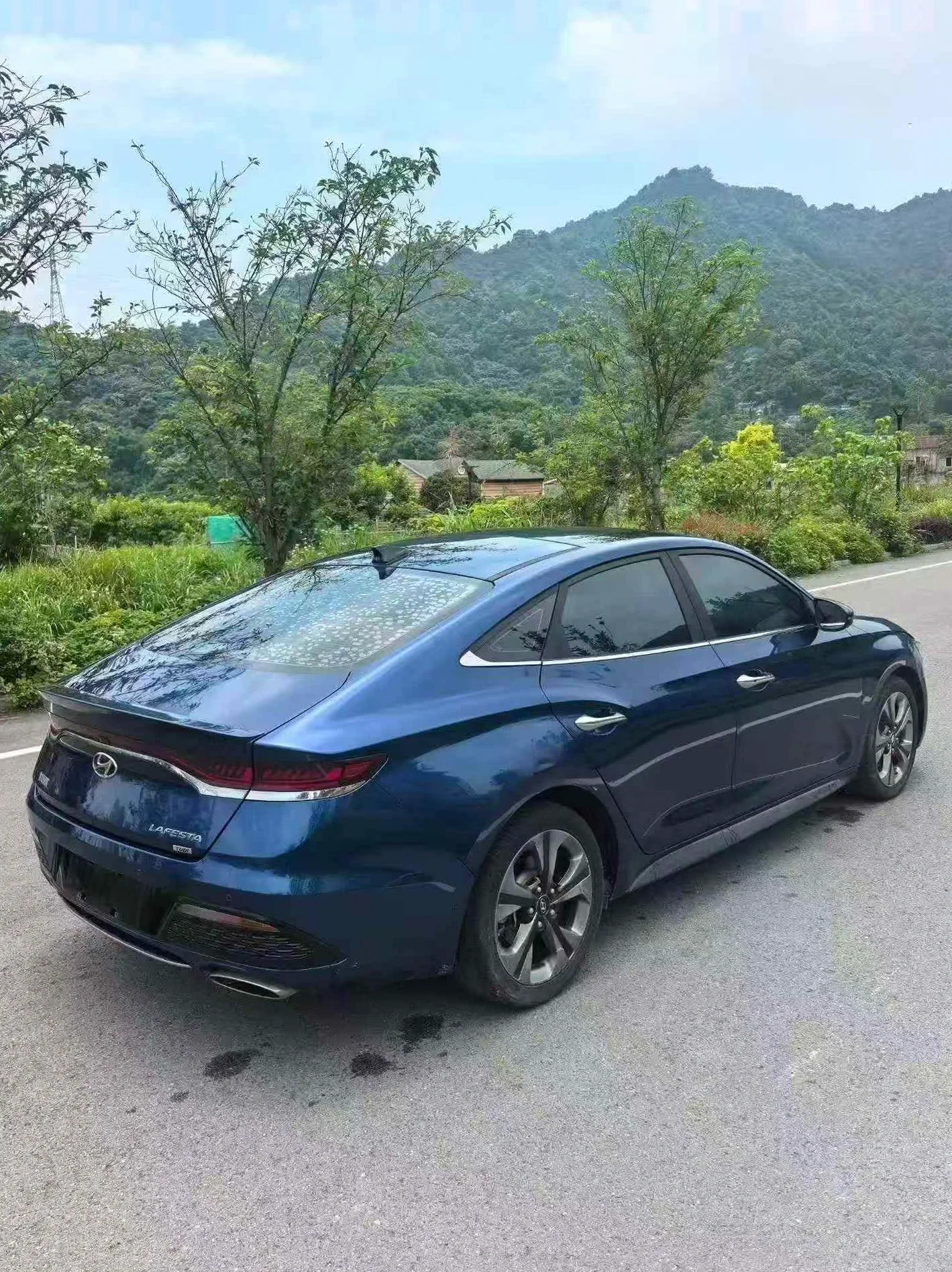 现代菲斯塔 内饰后排