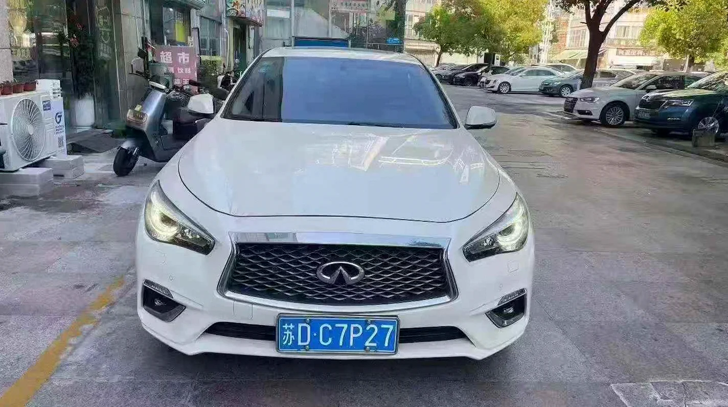 英菲尼迪Q50 正面外观二