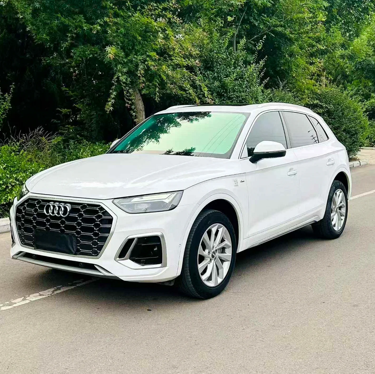 奥迪Q5 正面外观三