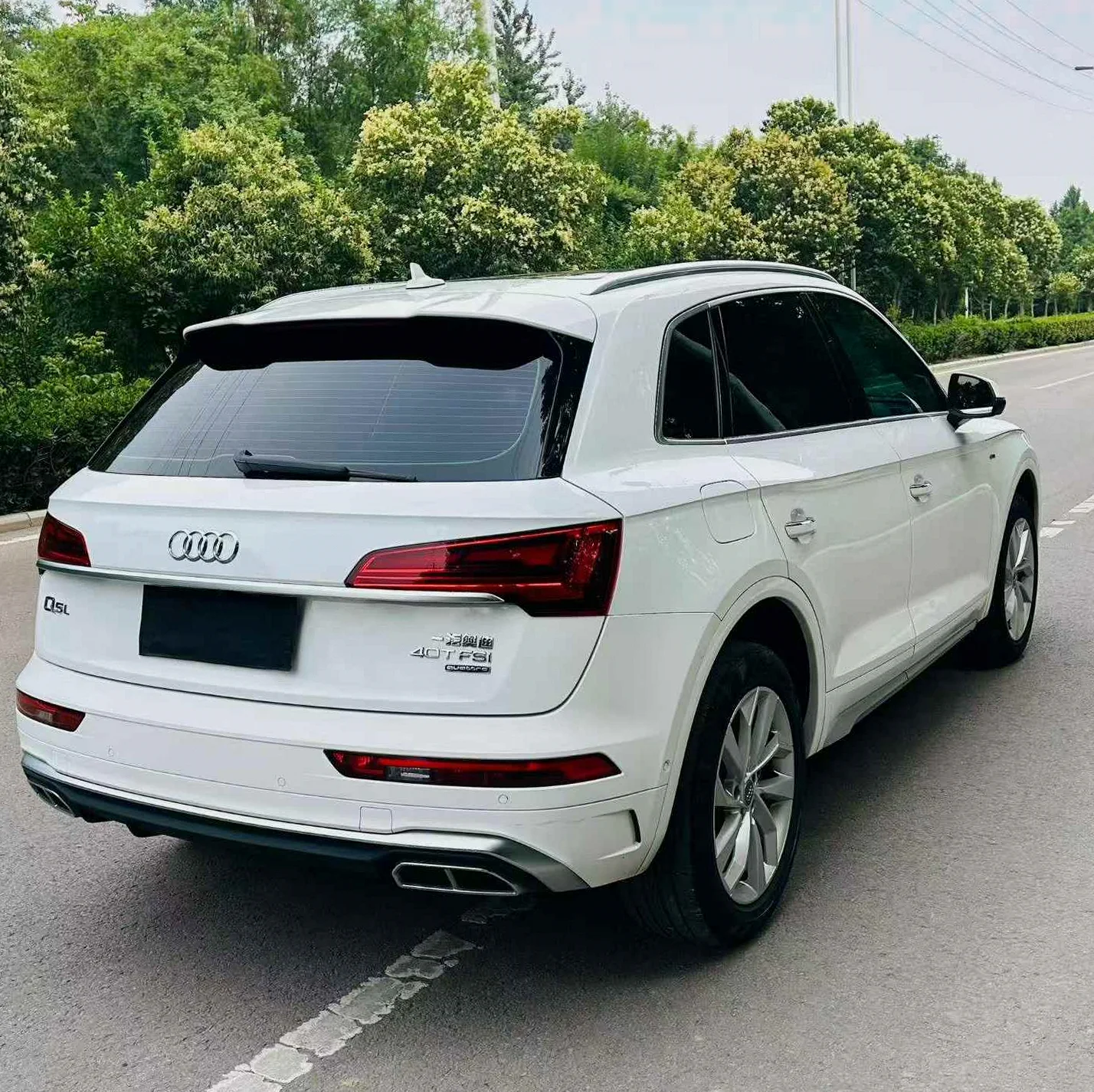 奥迪Q5 后面外观二