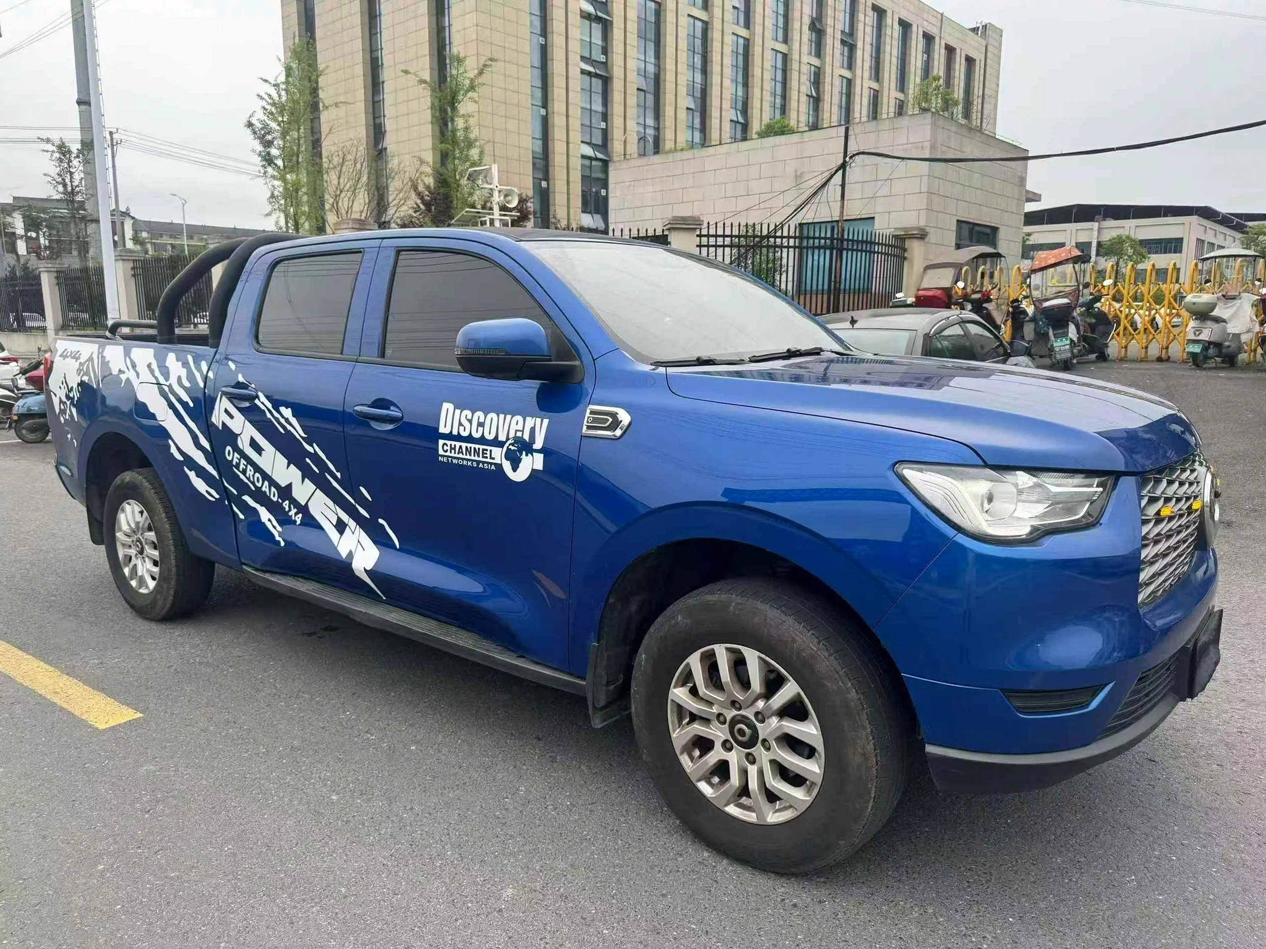 长城汽车炮 正面外观三
