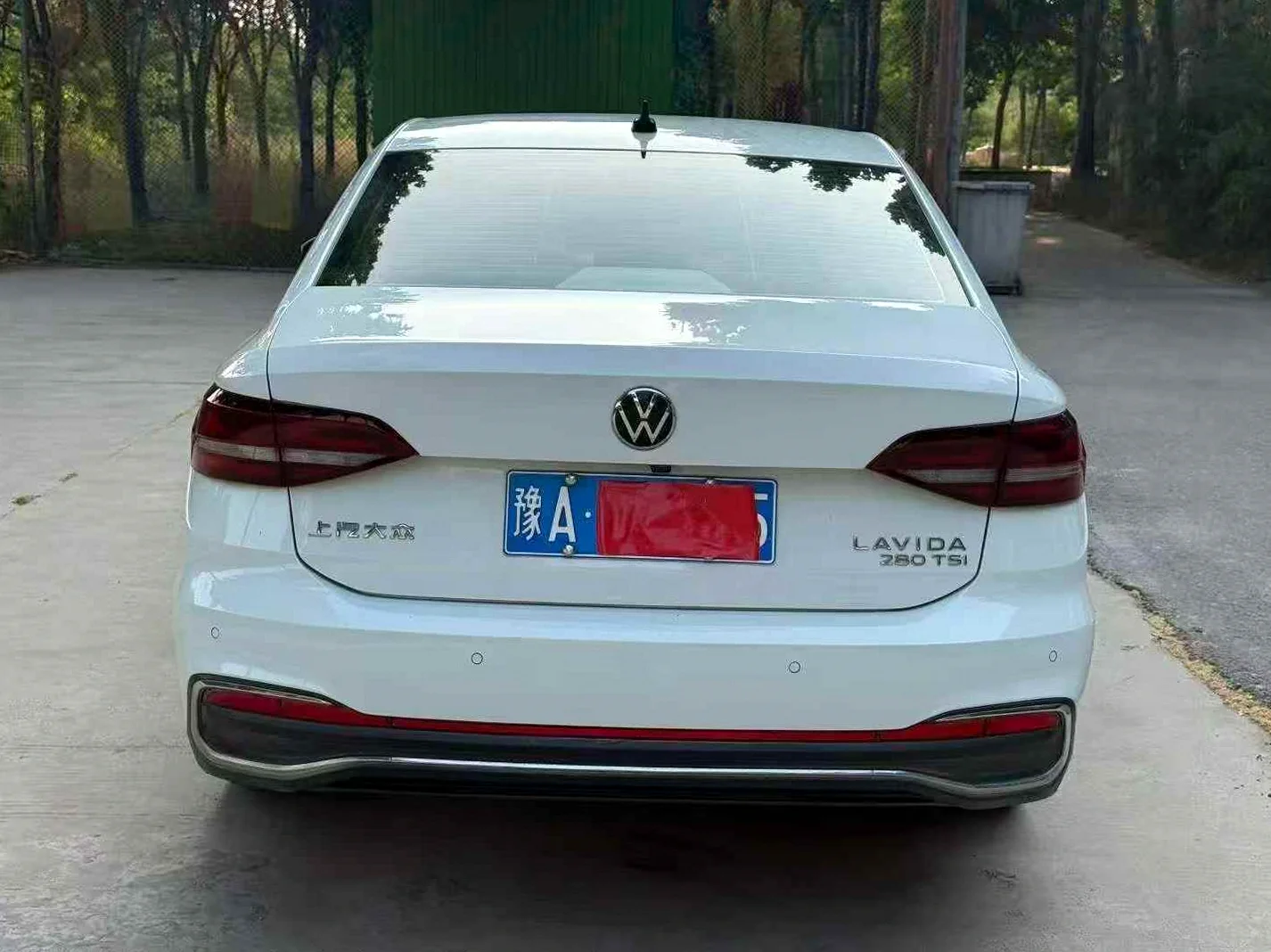 大众朗逸 后面外观二