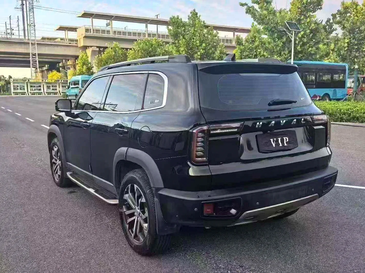 哈弗大狗 后面外观三