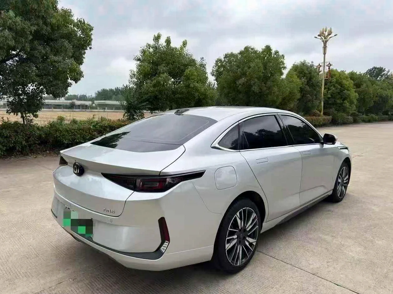 长安汽车启源 后面外观一