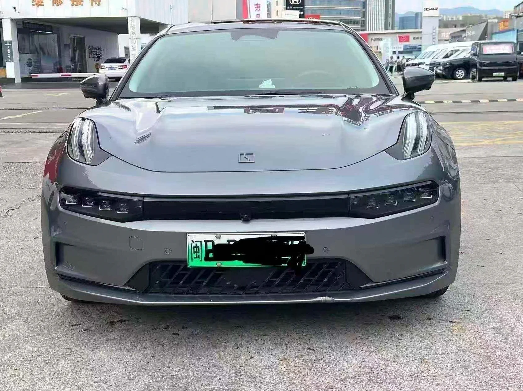 极氪汽车001 正面外观二
