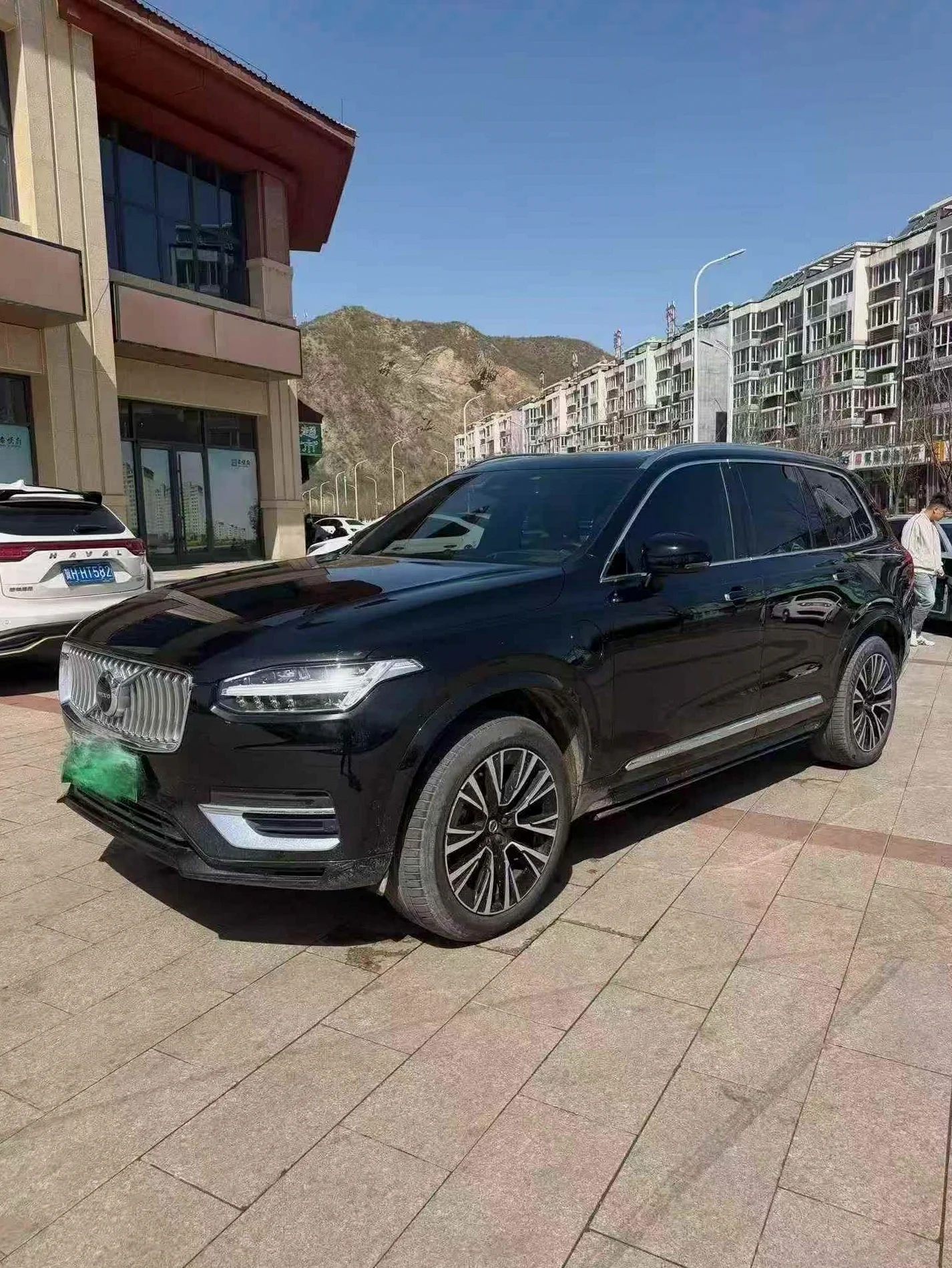 沃尔沃XC90 正面外观三