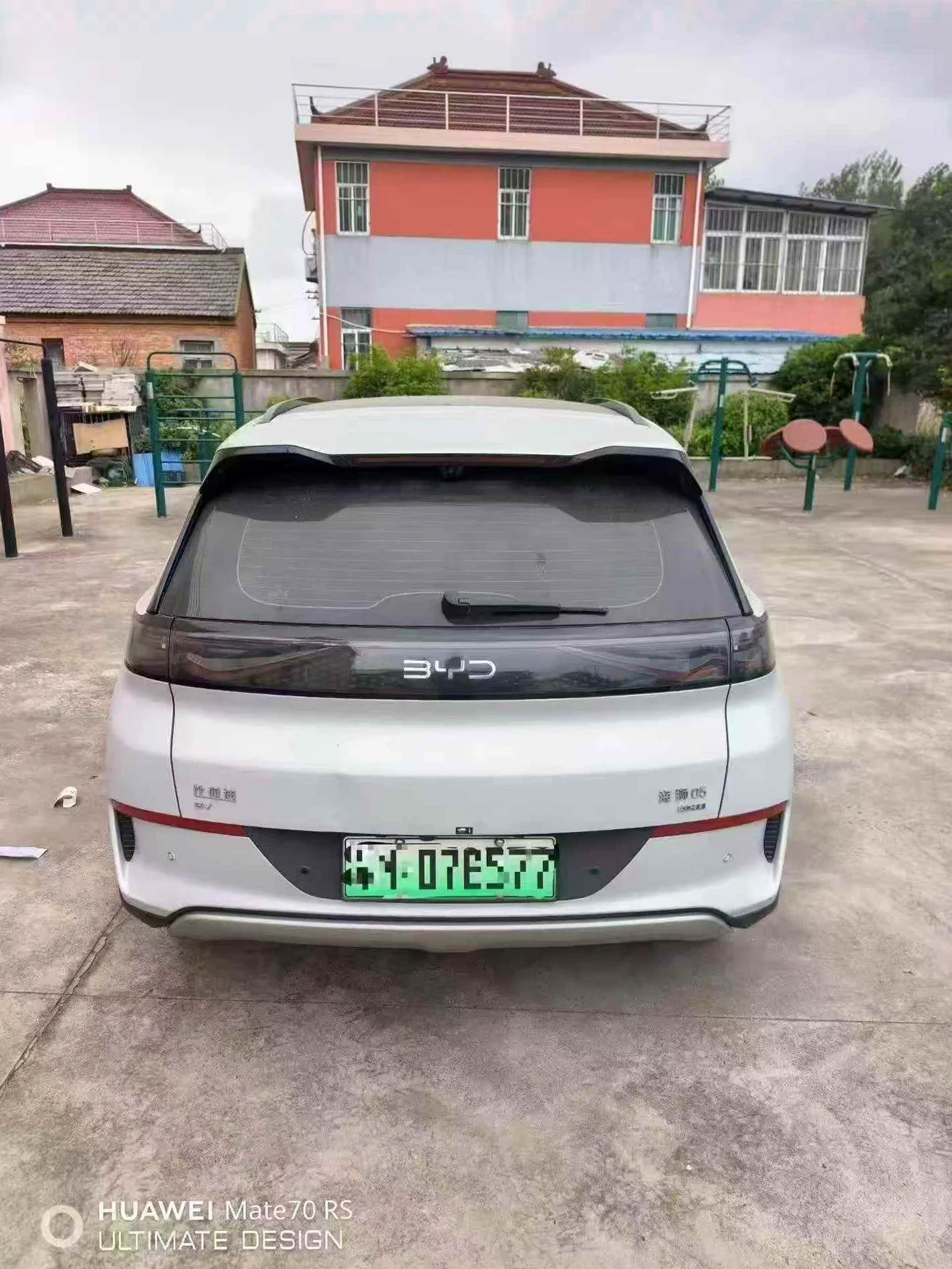 比亚迪海狮 后面外观一