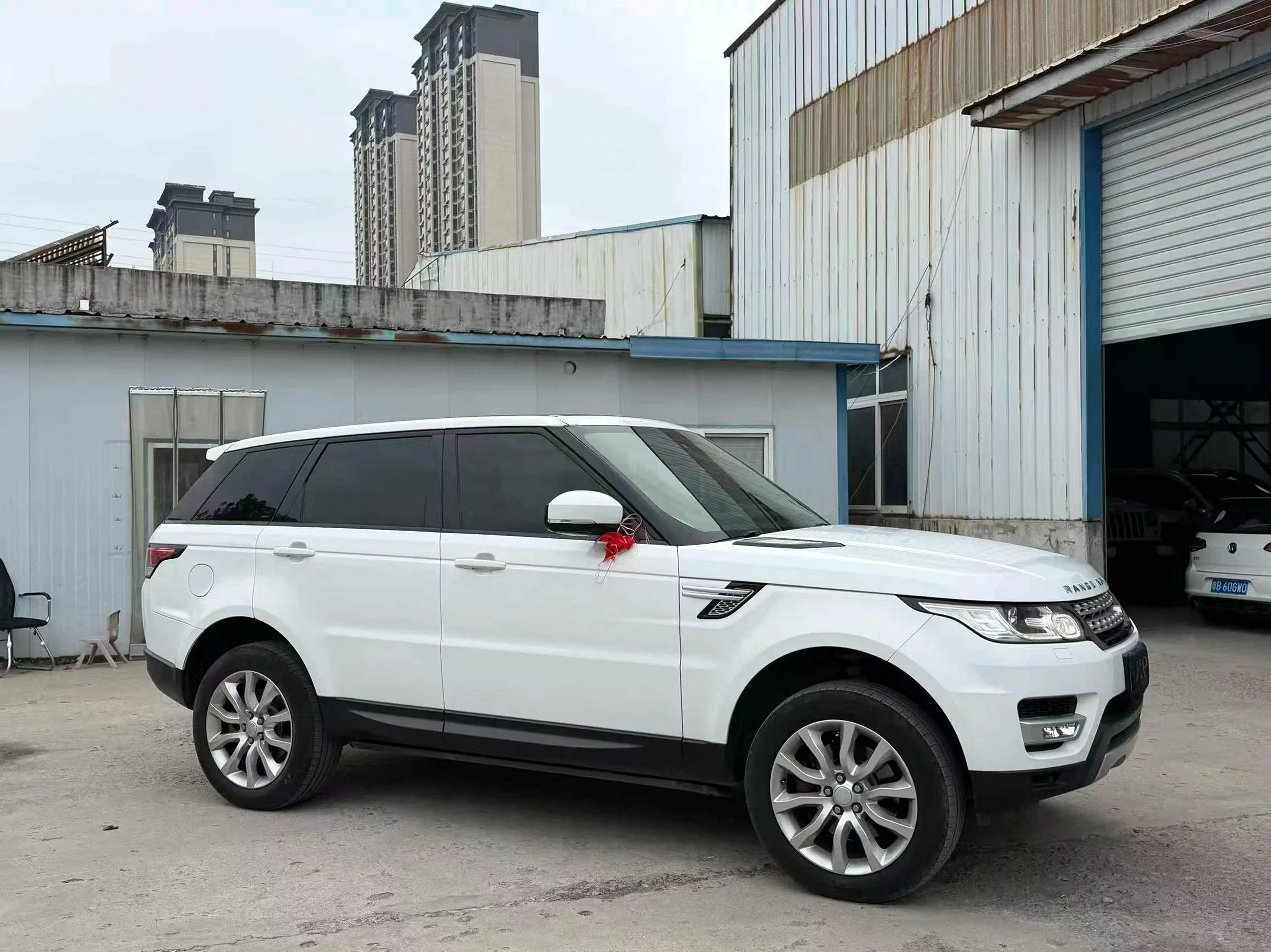 17年路虎揽胜运动版3.0T V6 HSE