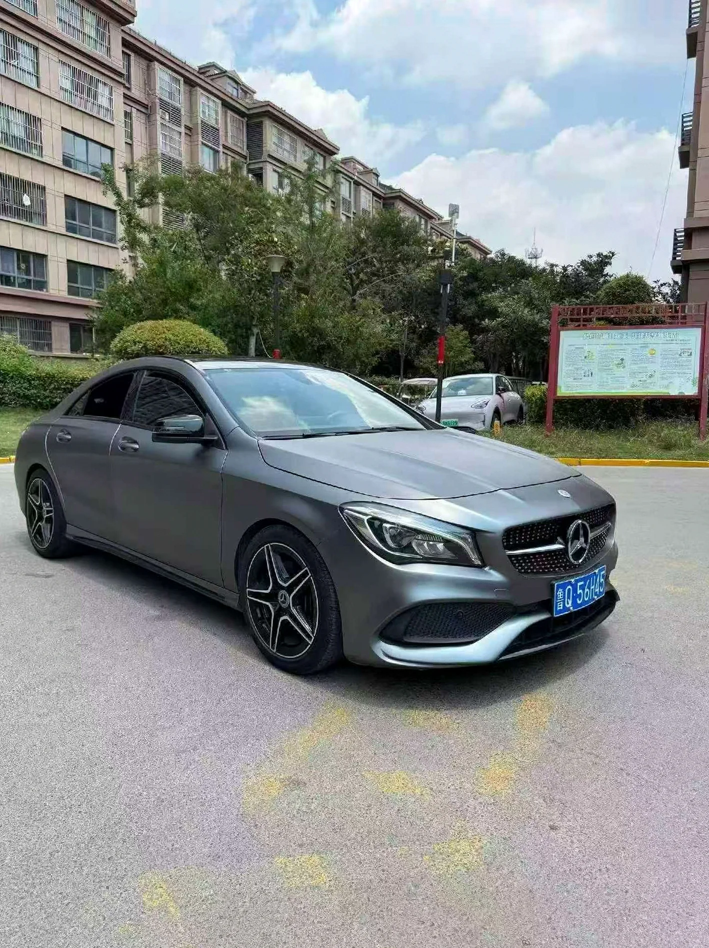 奔驰A 后面外观三