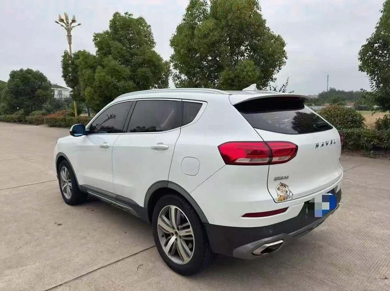 哈弗H6 后面外观二