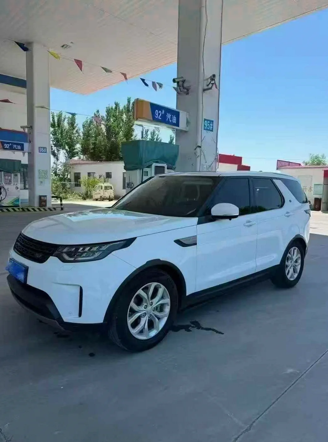 路虎发现 正面外观三