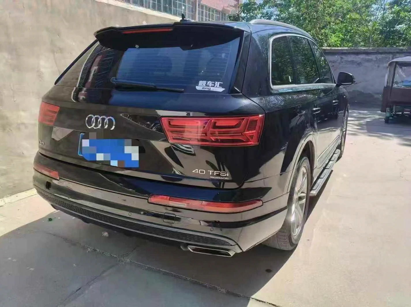 奥迪Q7 后面外观二