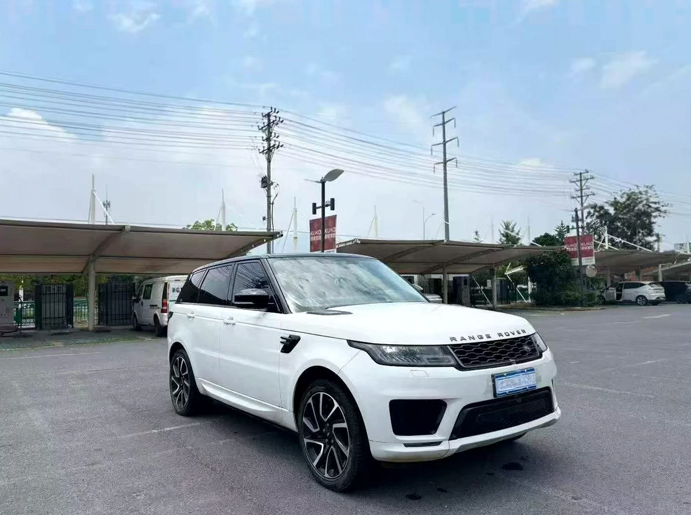 20年路虎揽胜运动3.0T SHE