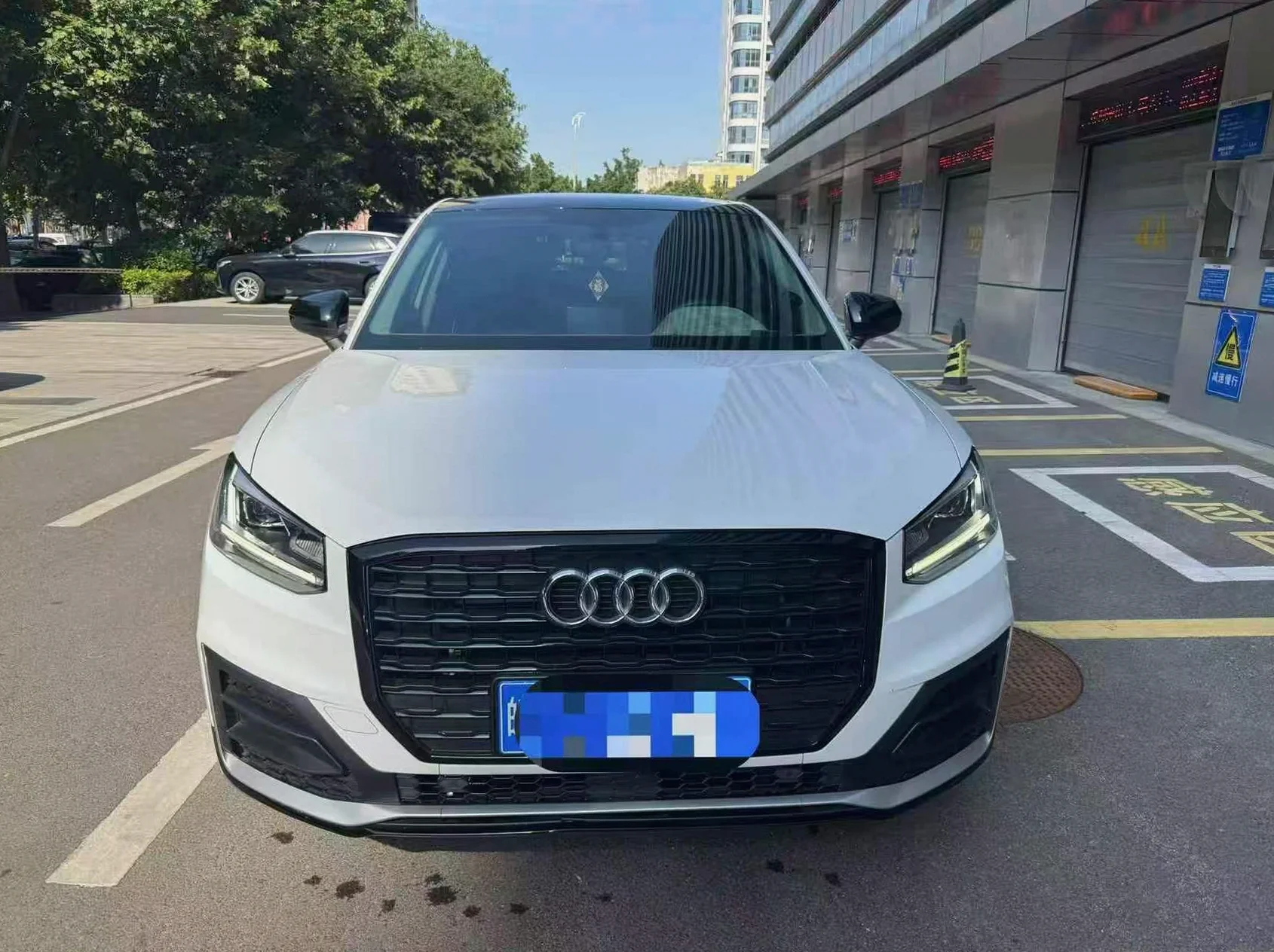 奥迪Q2 正面外观二