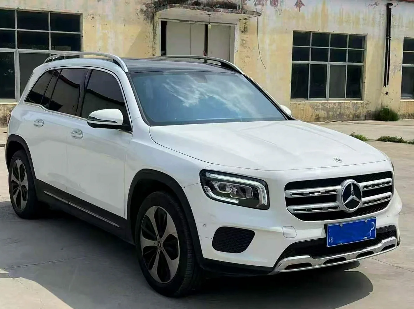 2021款奔驰GLB200 七座SUV