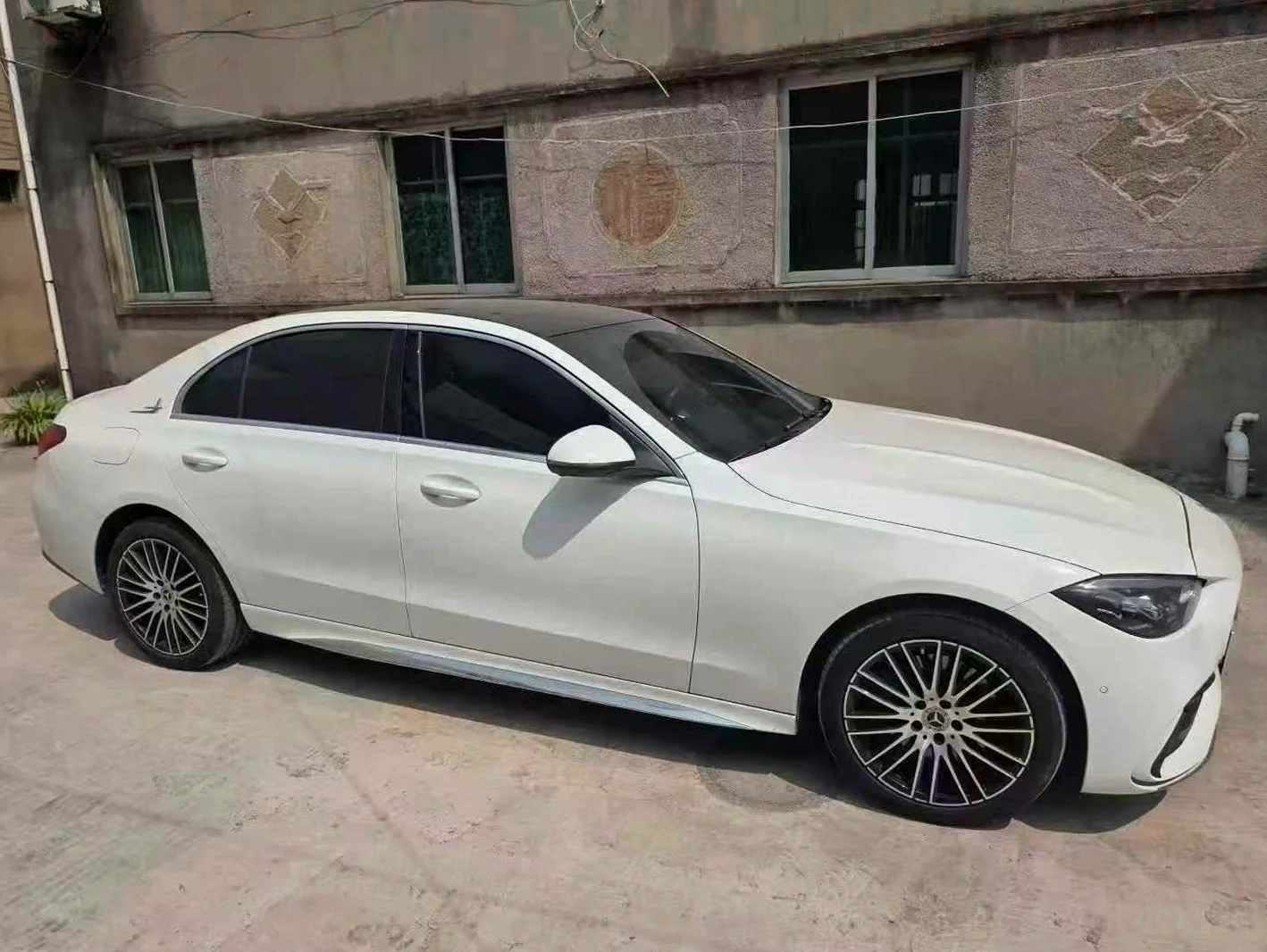 奔驰C 正面外观三