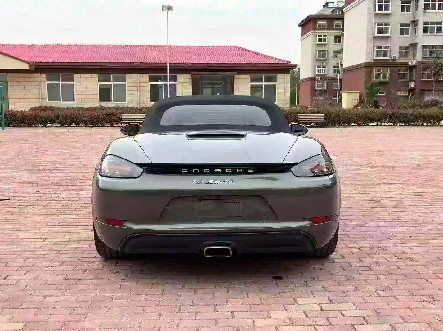 保时捷Boxster 后面外观三