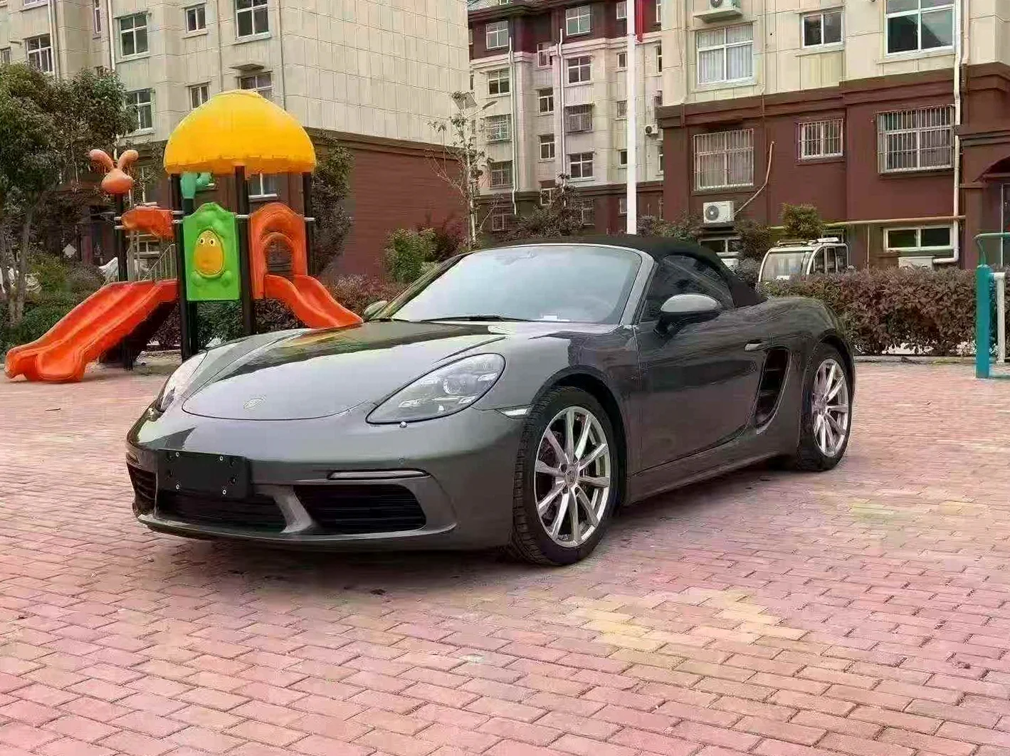 保时捷Boxster 正面外观二