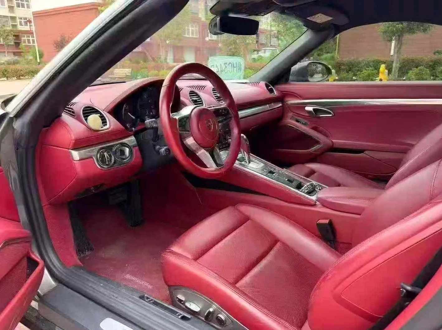 保时捷Boxster 内饰前排