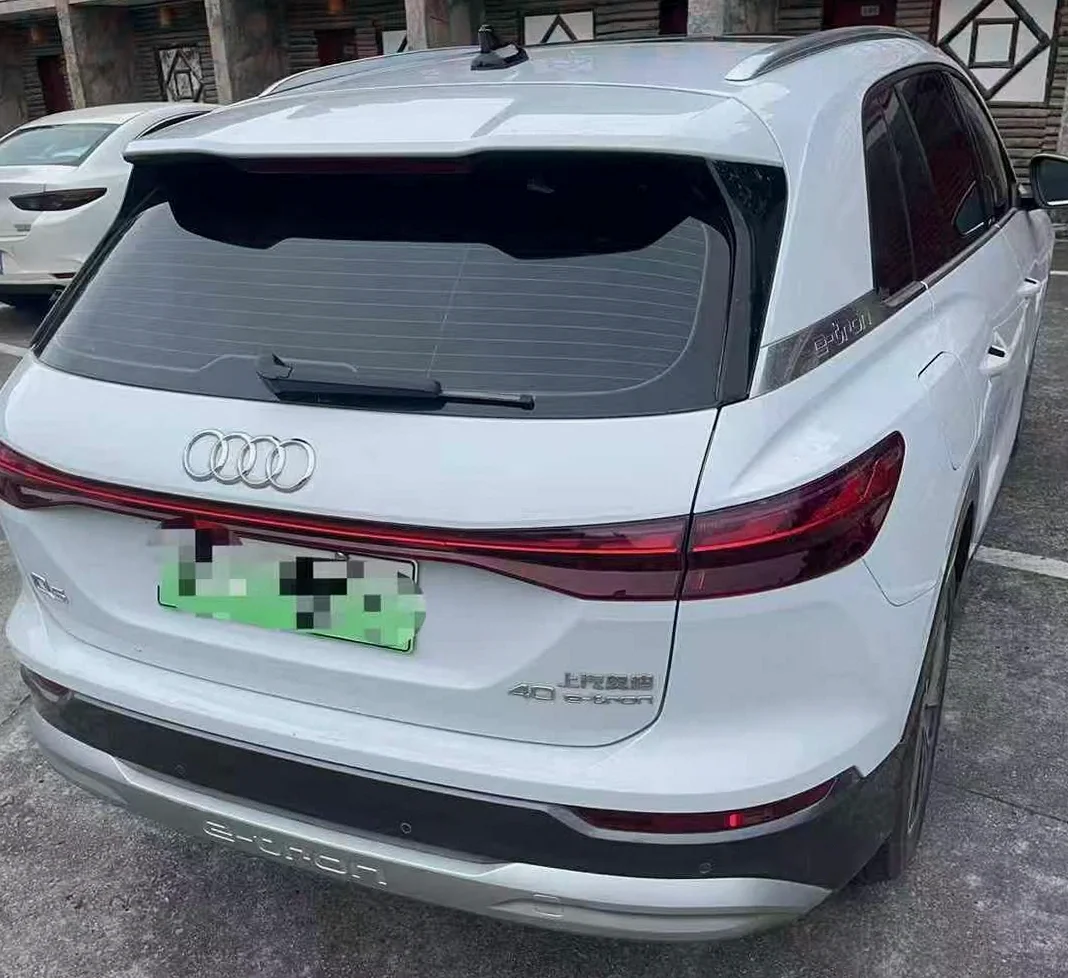 奥迪Q5 后面外观三