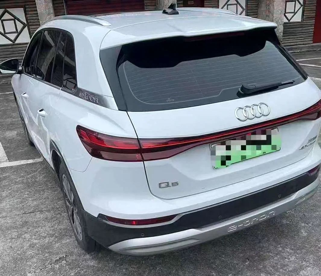奥迪Q5 后面外观二