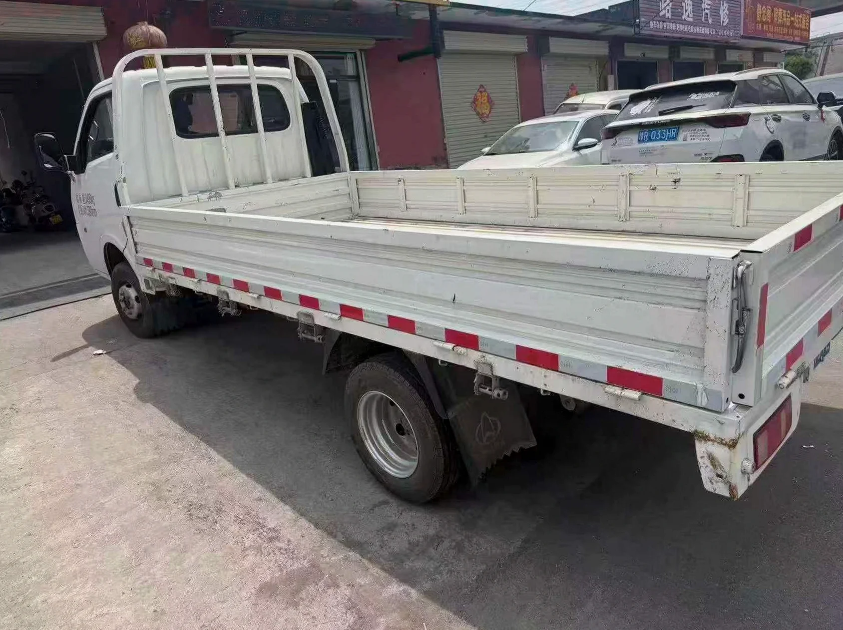 长安汽车跨越 后面外观一
