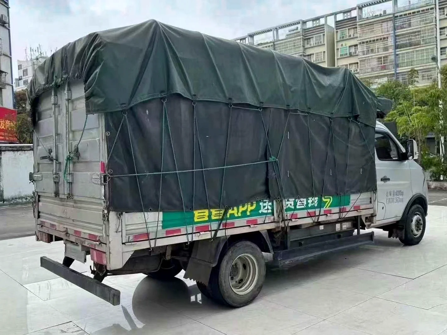 长安汽车跨越王 内饰后排