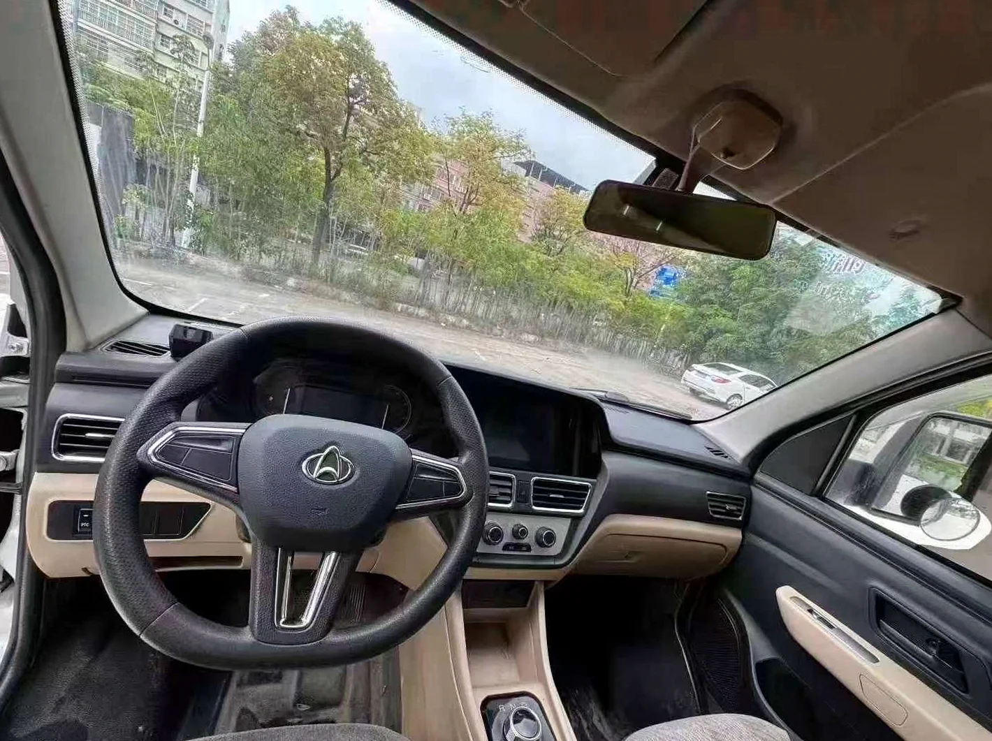 长安汽车跨越王 后面外观二
