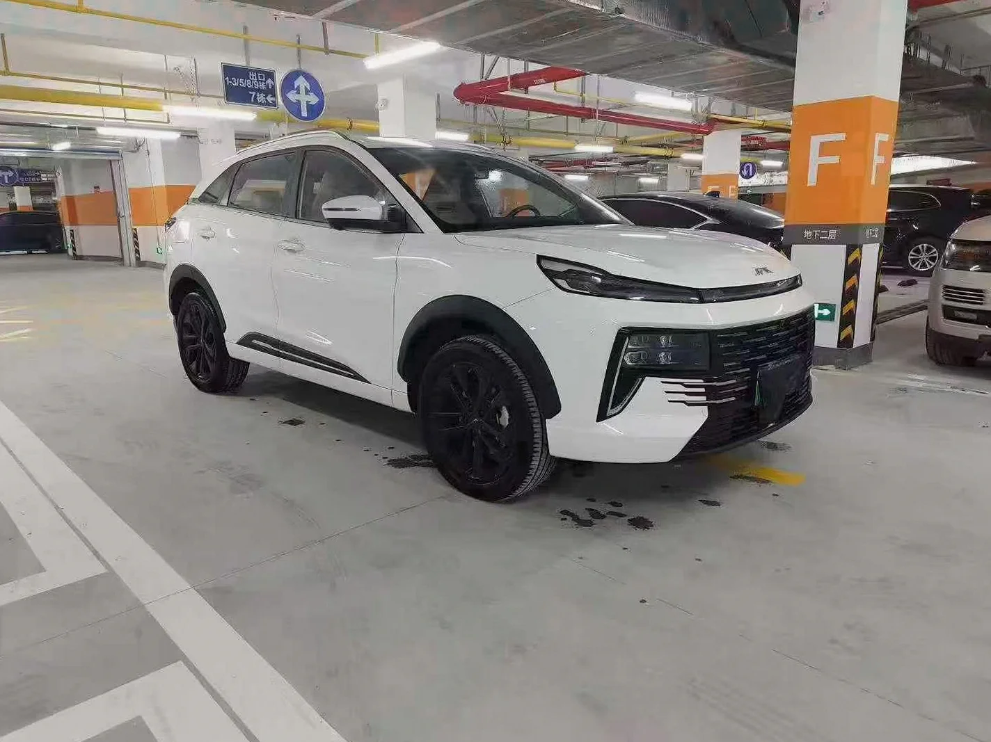 江淮QX 正面外观三