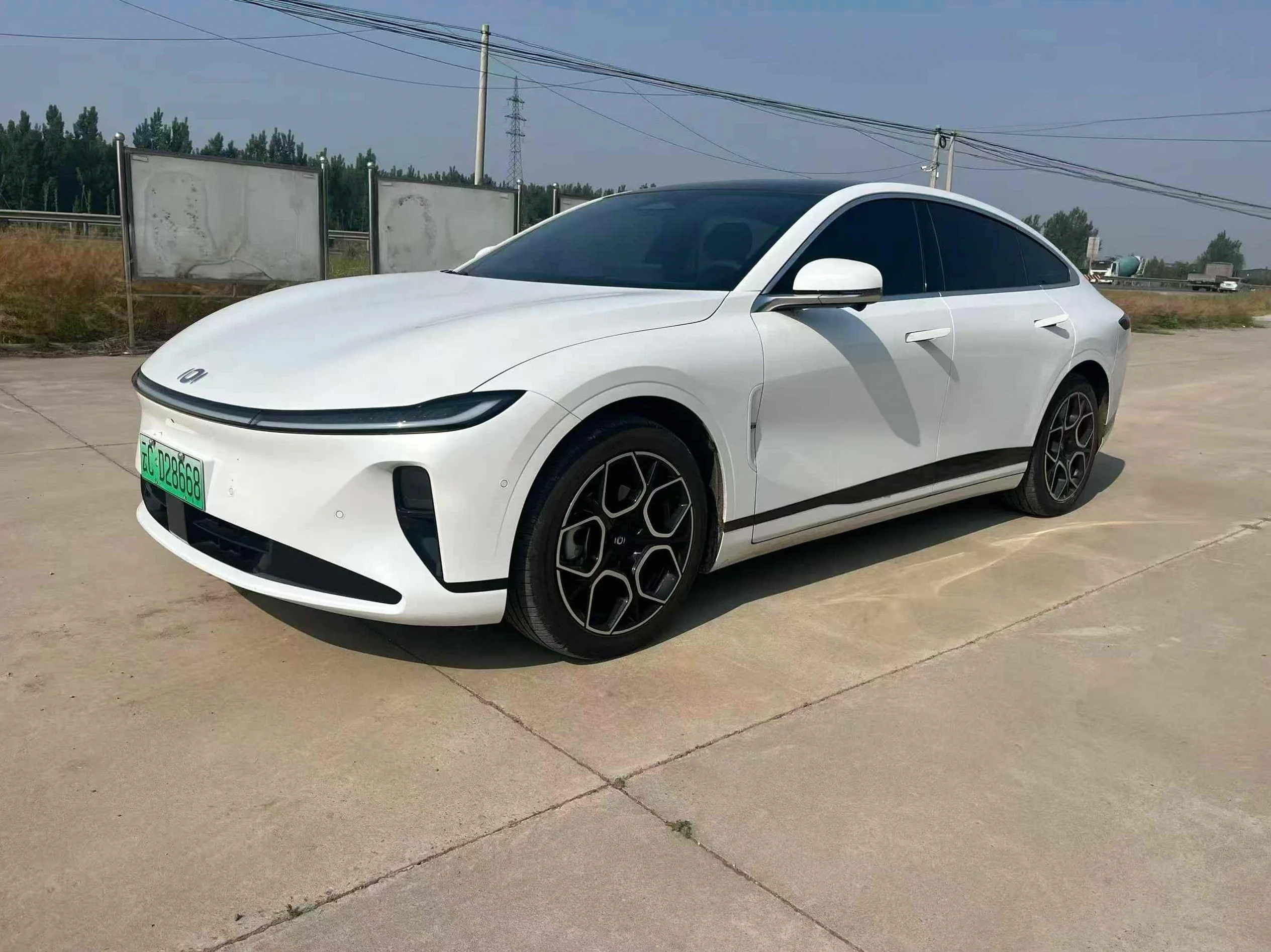 长安汽车启源 正面外观三