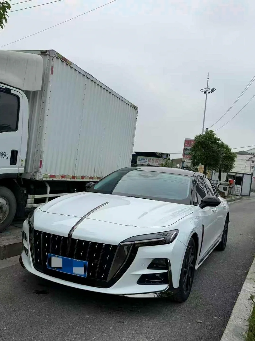 红旗H6 正面外观三