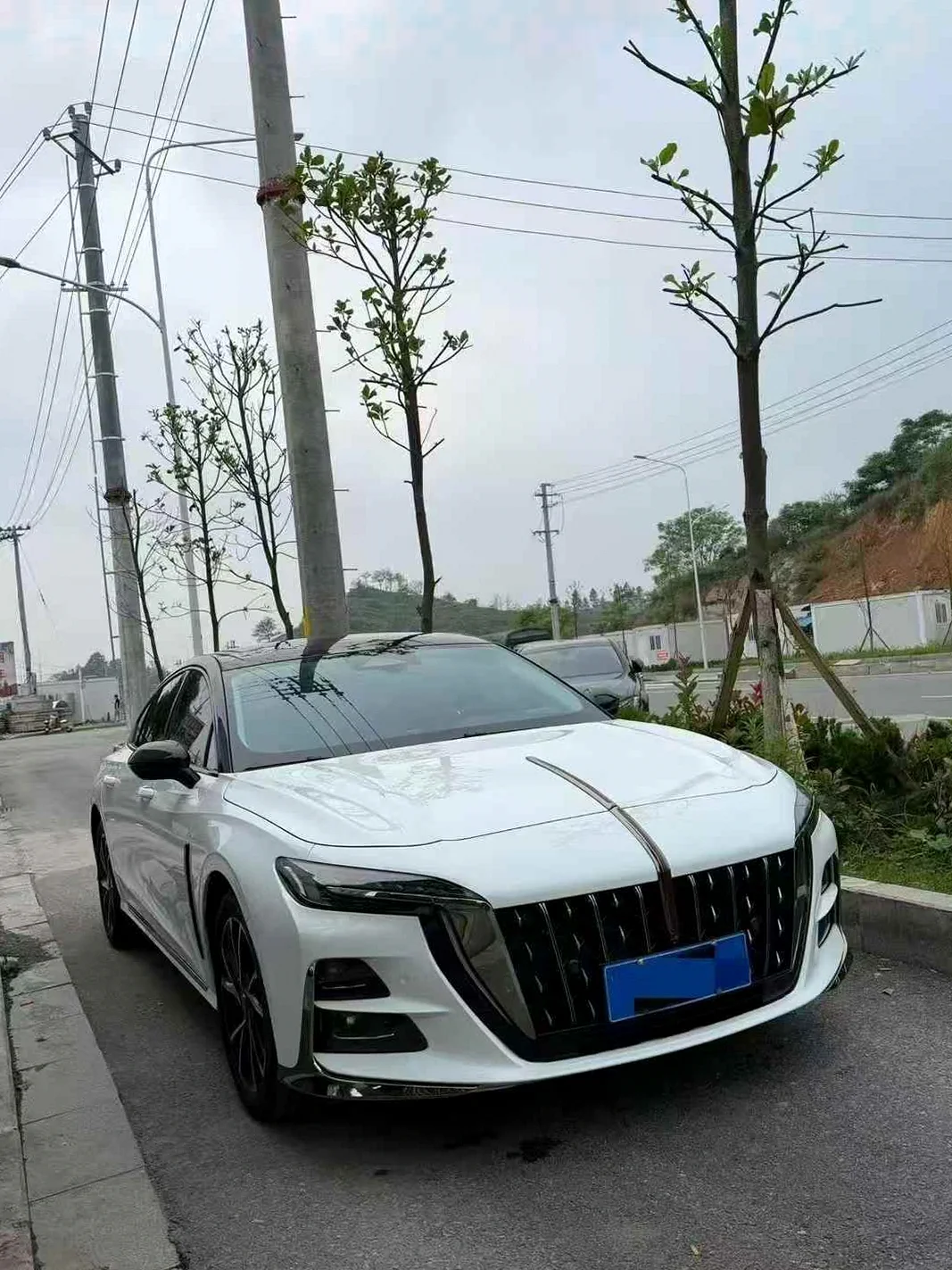 红旗H6 正面外观二