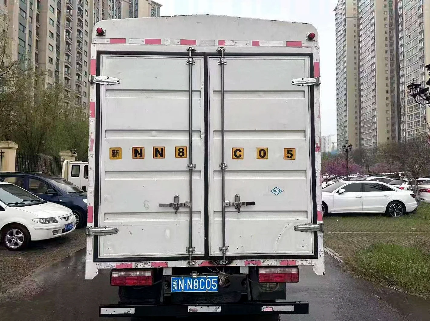 货车解放卡车 后面外观三