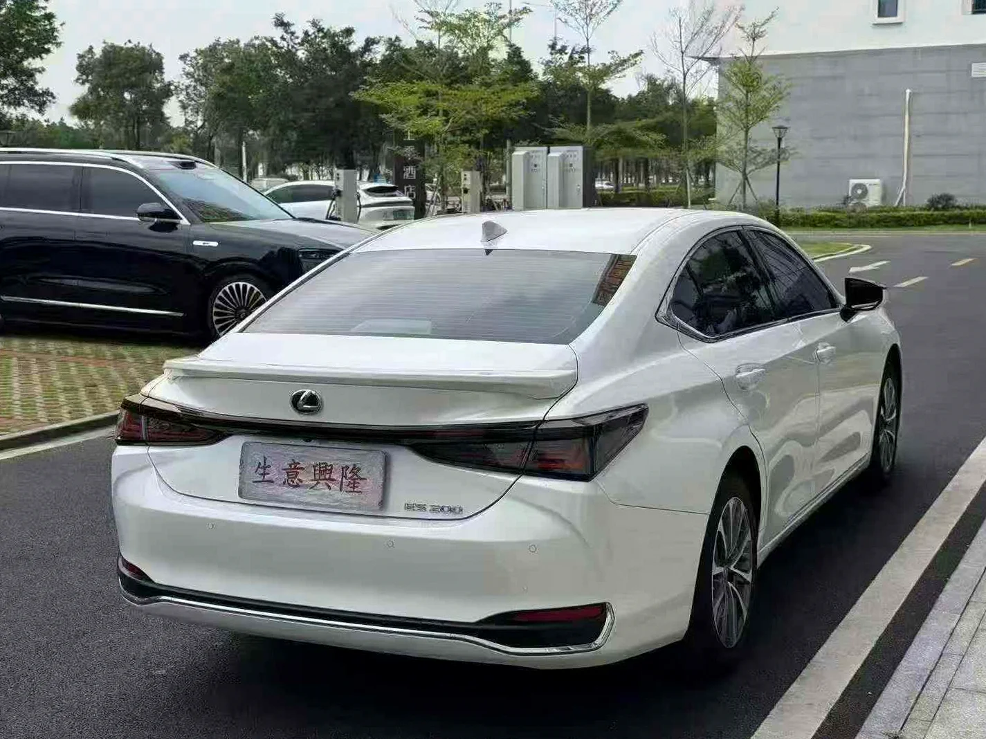 雷克萨斯ES 驾驶室