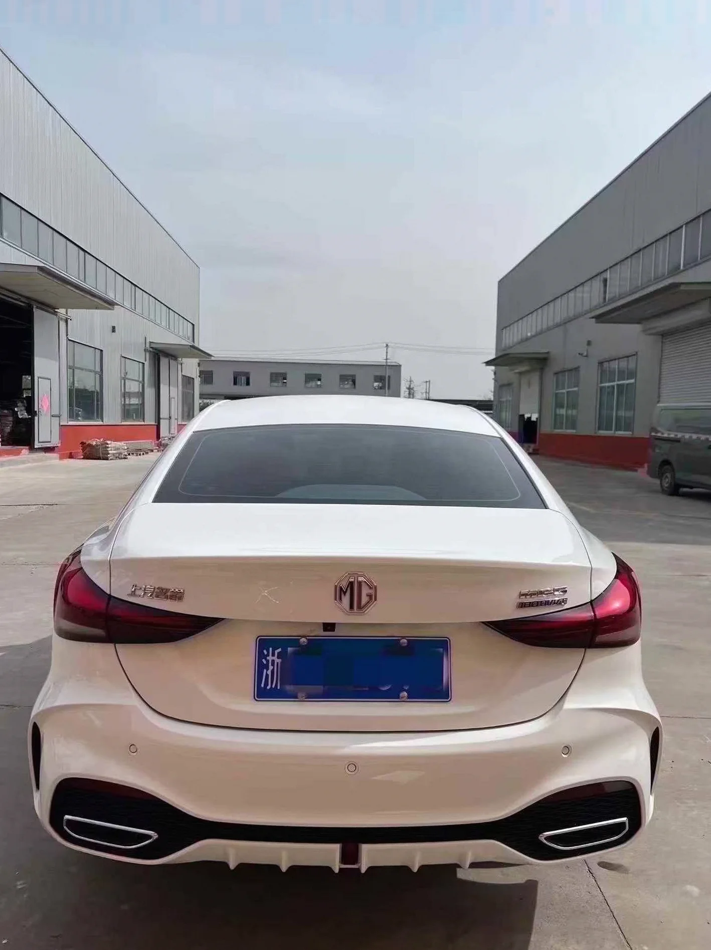 名爵5 后面外观二