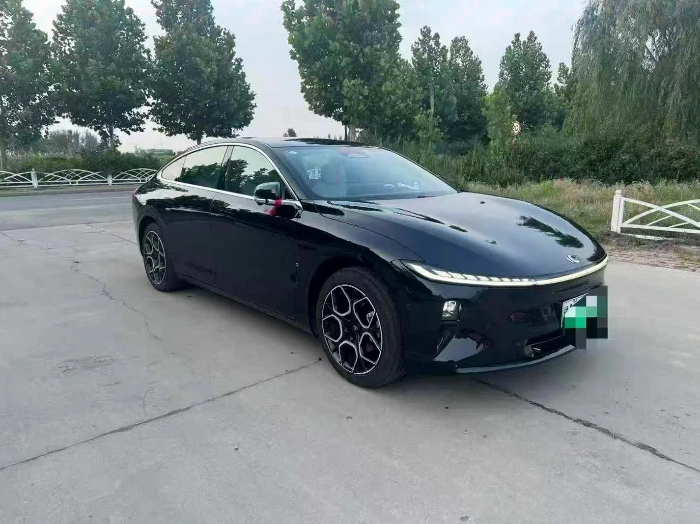 长安汽车启源 正面外观二