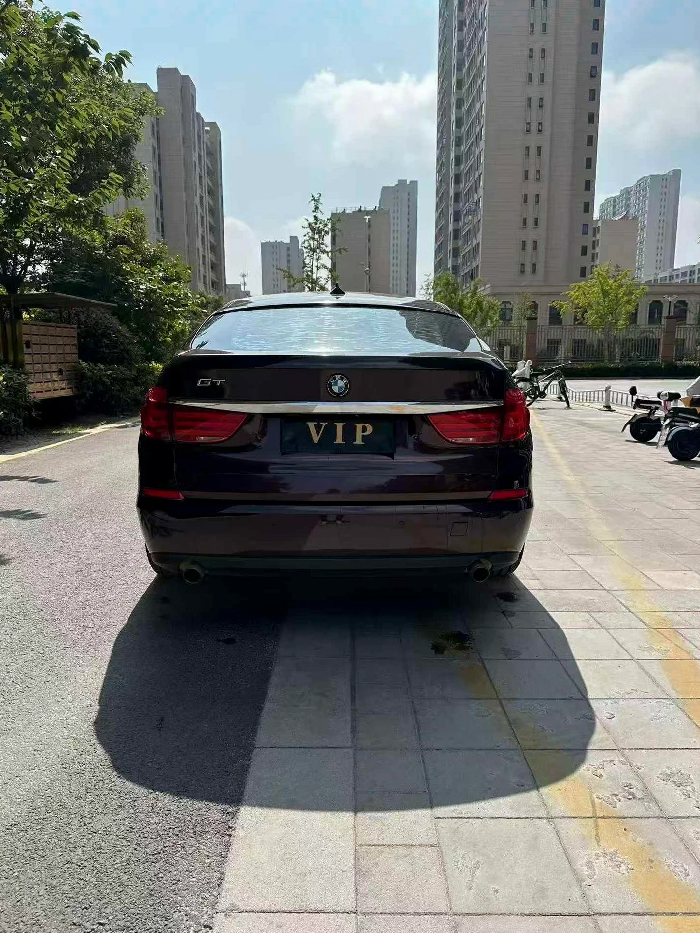 宝马5系 后面外观一