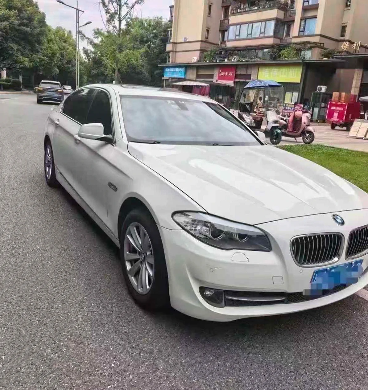 宝马5系 正面外观二
