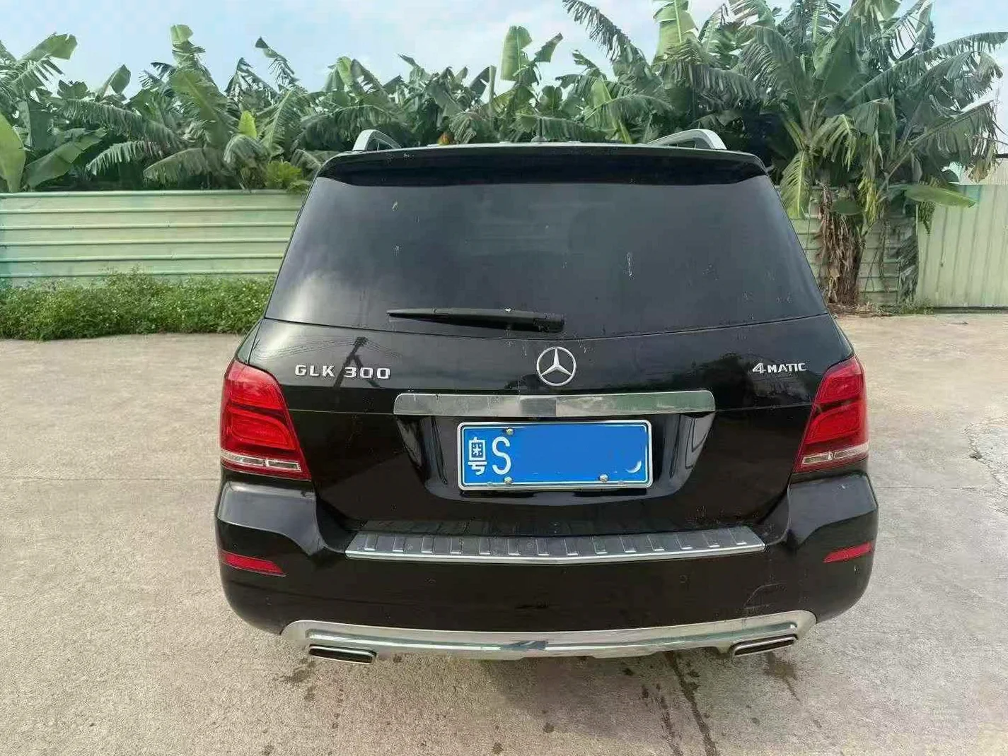 奔驰GLK 后面外观一