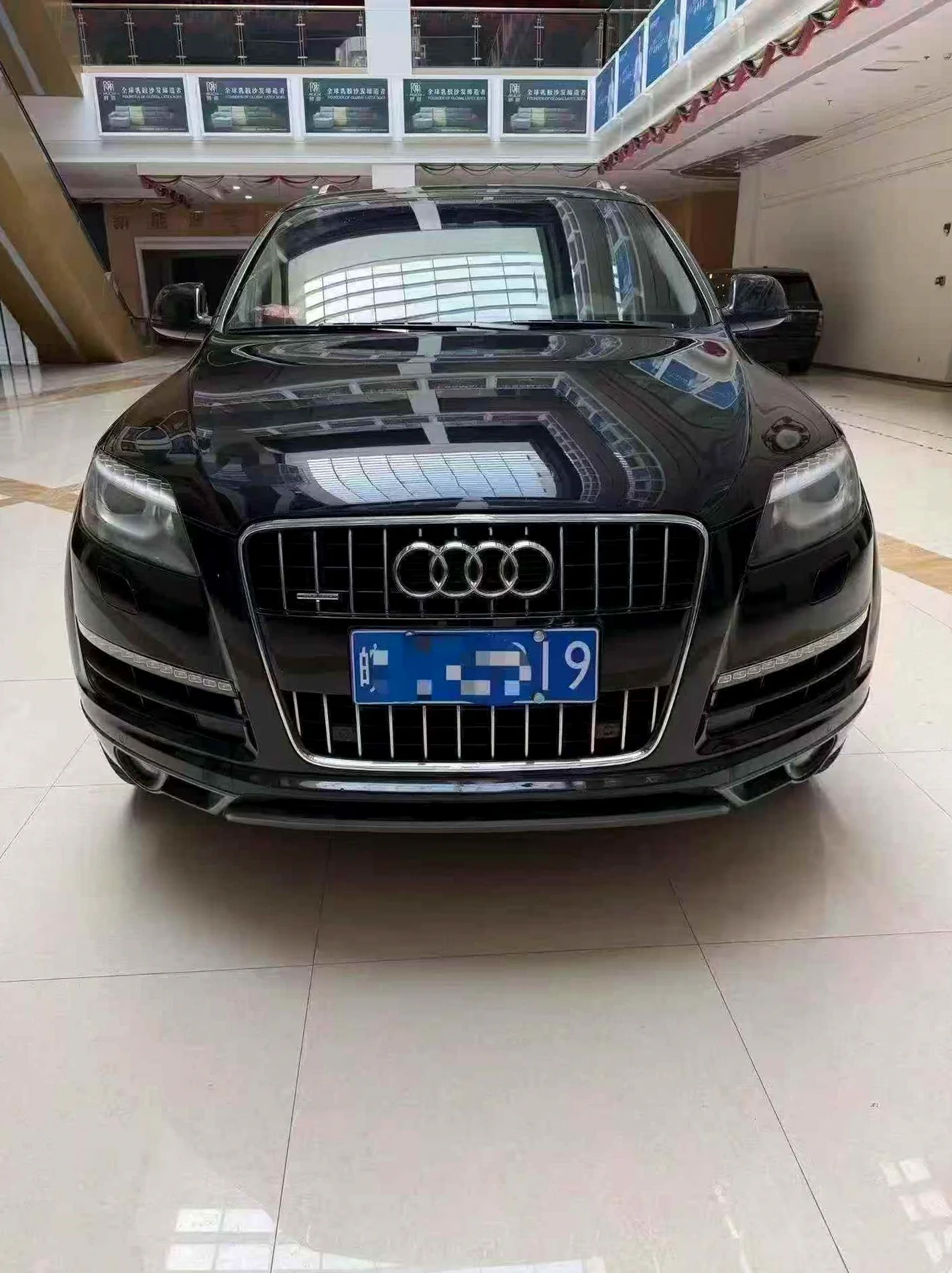 15年奥迪Q7 3.0T高配