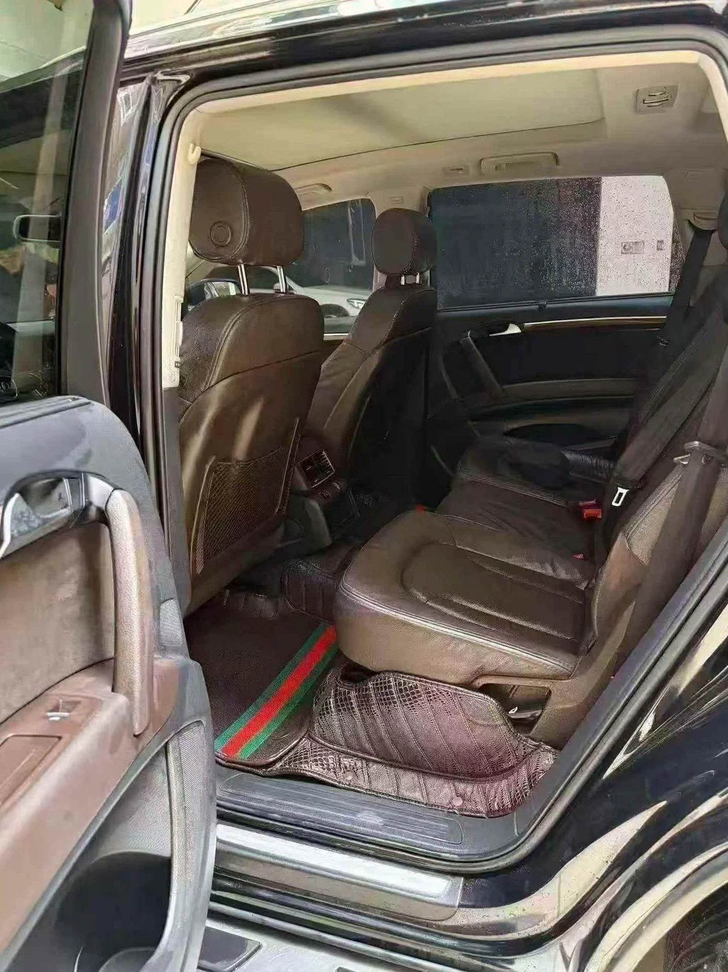 奥迪Q7 后面外观二