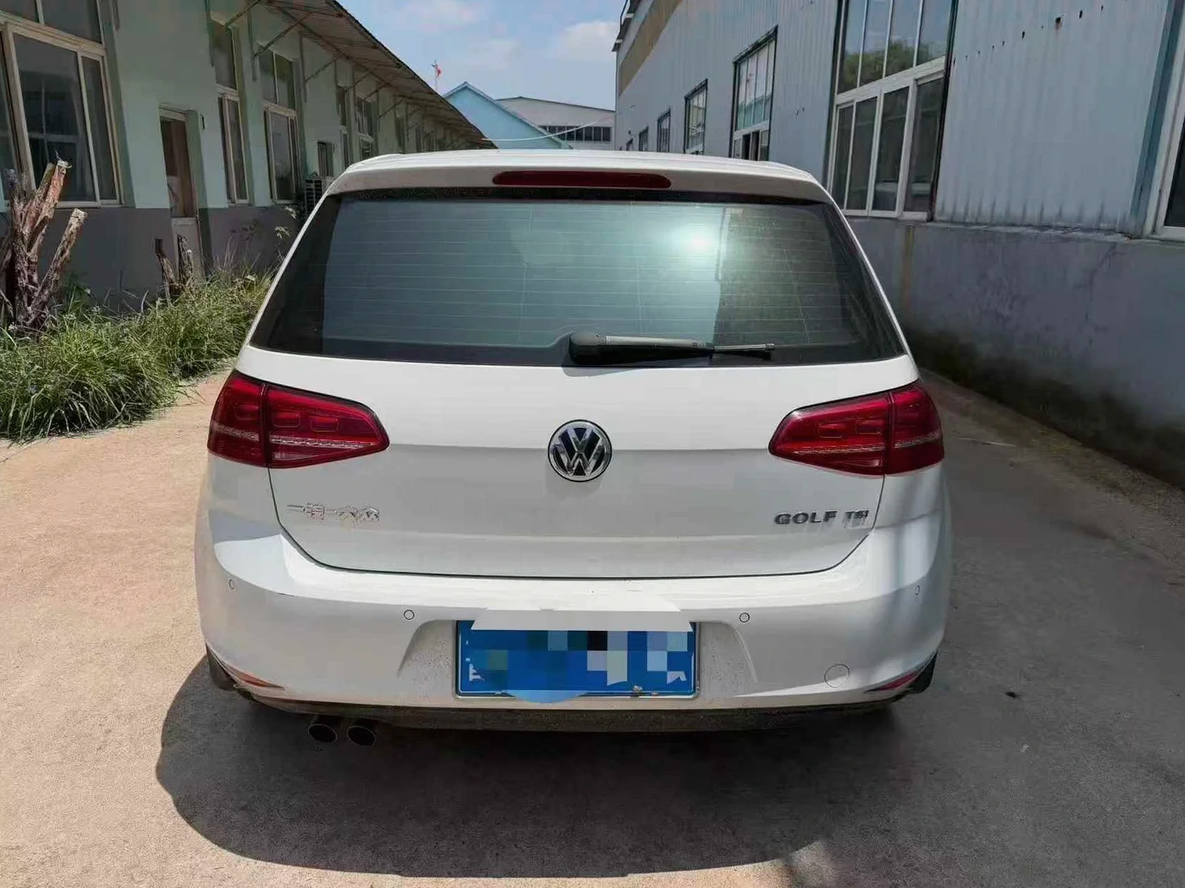大众高尔夫 后面外观一