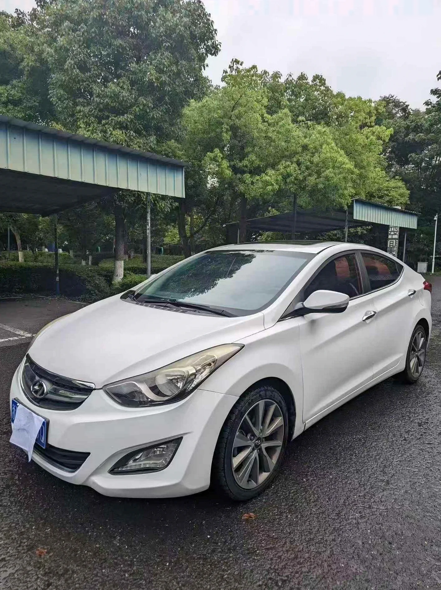 现代朗动 正面外观三